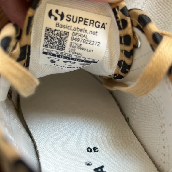 Brand New & Never Worn - Girls Supergas - Picture 5 of 6